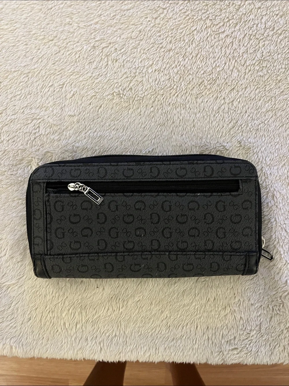 GUESS Black Logo Zip-Around Wallet